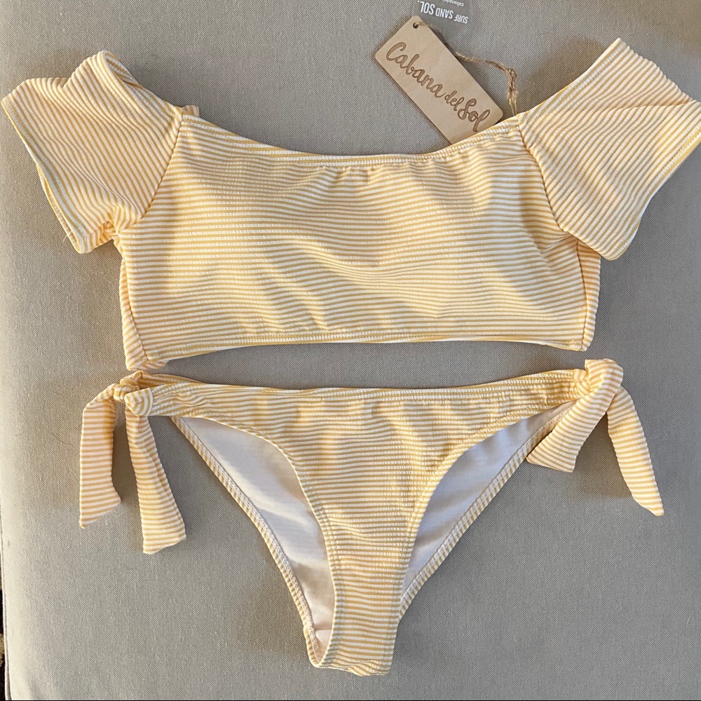 NWT Striped Tie Back Off the Shoulder Bikini Set